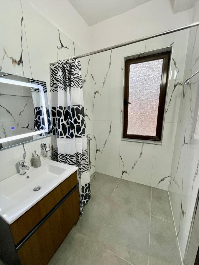 Keon Superb Studio Apartament 地拉那 外观 照片