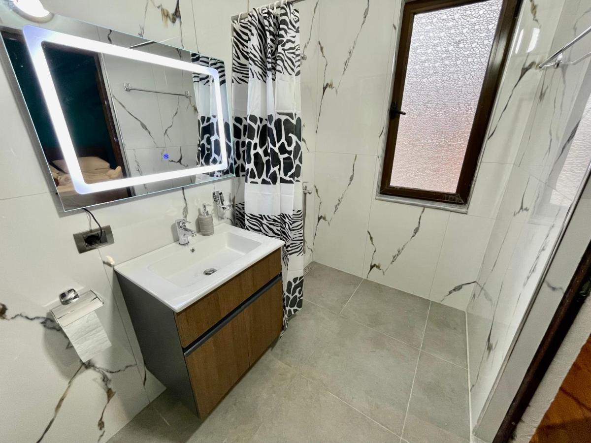 Keon Superb Studio Apartament 地拉那 外观 照片