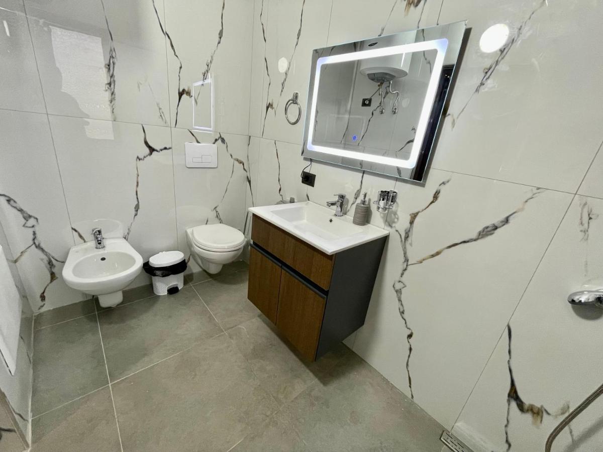 Keon Superb Studio Apartament 地拉那 外观 照片