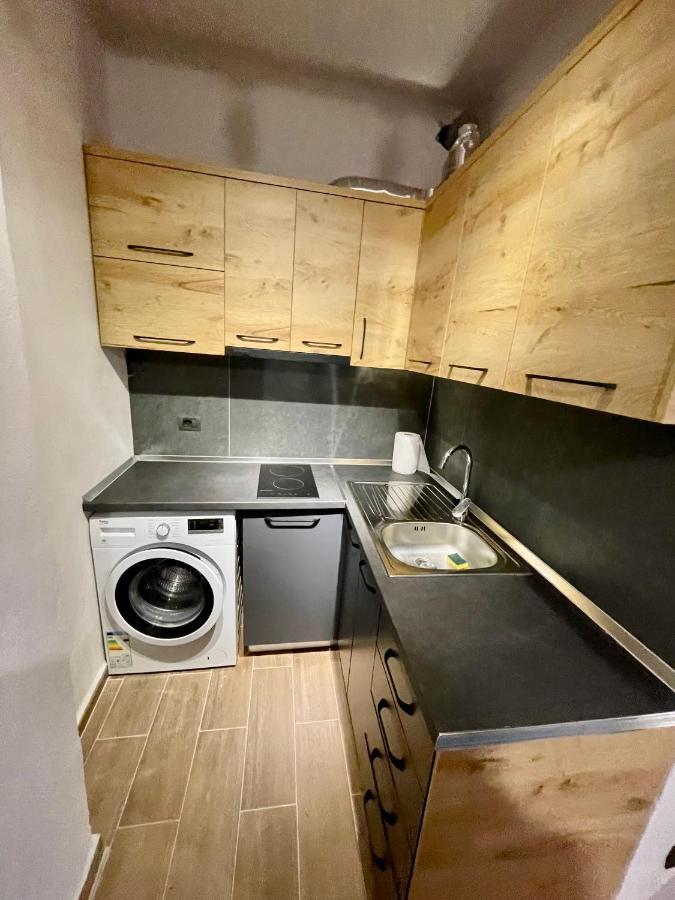 Keon Superb Studio Apartament 地拉那 外观 照片